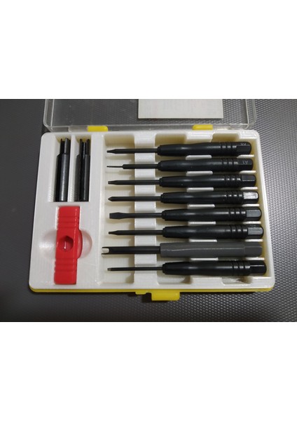 Tornavida Setinin Altındaki Kabarcık 3D844206 Sadece Plastik Aparattır