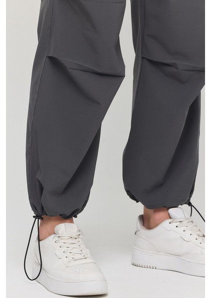 Paraşüt Kumaş Cepli Paçası Ayarlanabilir Ipli Baggy Pantolon indirimleri