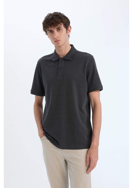 %100 Pamuk Regular Fit Polo Yaka Kısa Kollu Basic Düz Pike Kumaş Tişört C1293AX25SP fırsatları