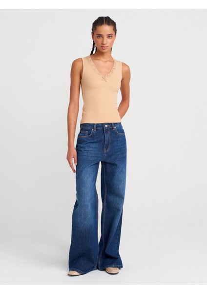 31778 Dantel Detaylı Top-Bej fırsatları