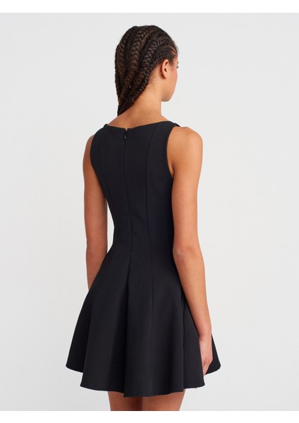 91446 Kayık Yaka Godeli Mini Elbise-Siyah fiyatları