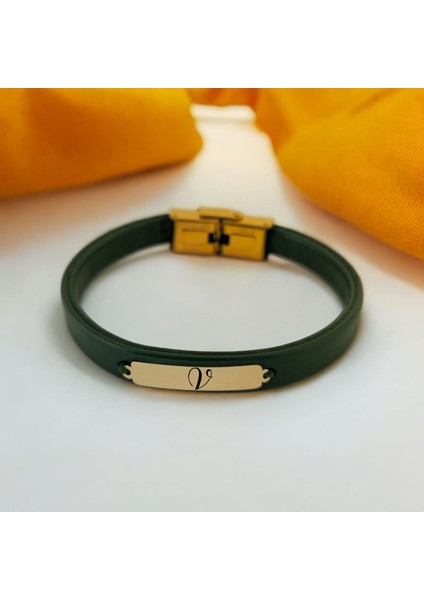 Yeşil Derili 14 Ayar Altın Plakalı Dikdörtgen Motifli Erkeklere Özel Harf Bilekliği-371