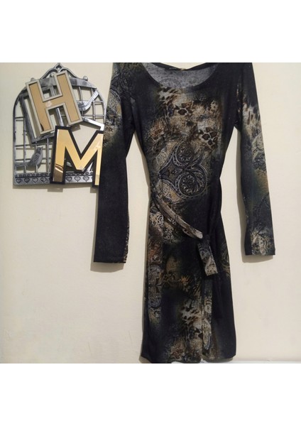 Uzun Kollu Kadın Elbise