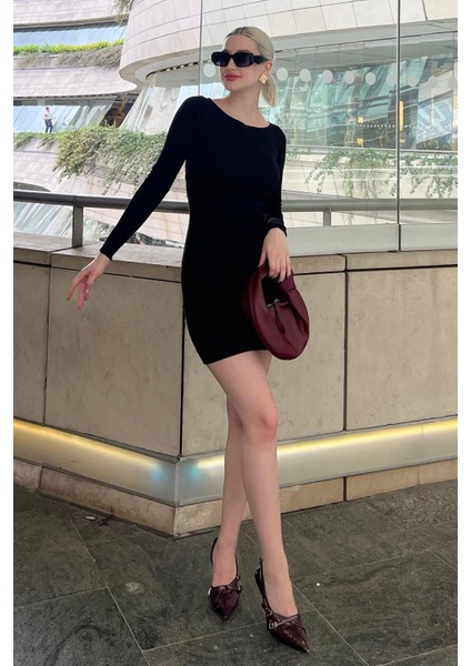 Siyah Madonna Yaka Mini Elbise MG2041