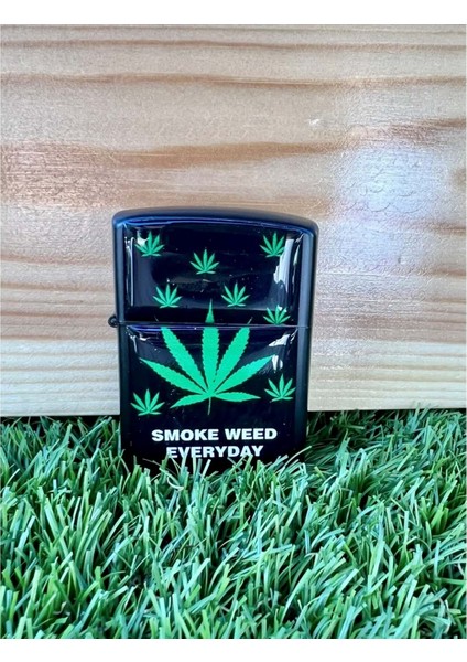 Yaprak Benzinli Metal Çakmak Damla Sticker