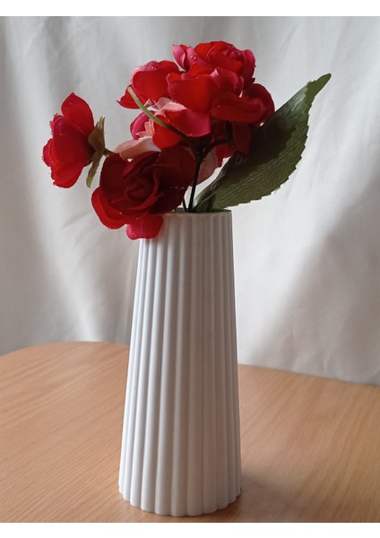 Iskandinav Tarz Beton Çizgili Vazo 18 cm