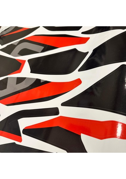 Cfmoto 250SR Kırmızı Desenli Parçalı Kaplama Sticker Etiket Modeli Kırmızı Gri Siyah fiyatları