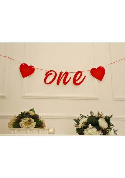 "one" Yazılı 1 Yaş Banner Doğum Günü Parti Yazısı