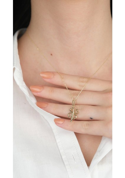 14 Ayar Altın Içi Boş Yoncalı Kolye Ucu 493 modelleri