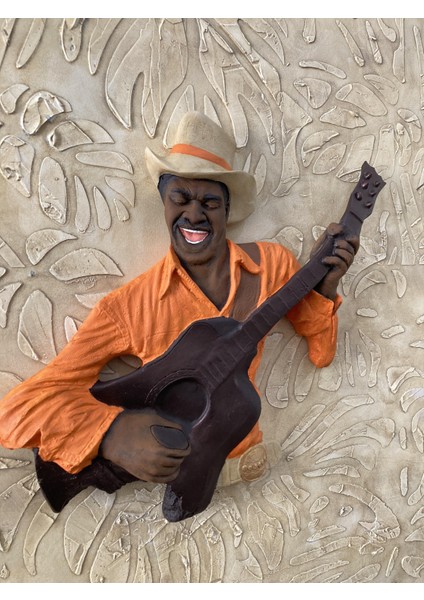 Gitar Çalan Adam Müzisyen Turuncu modelleri