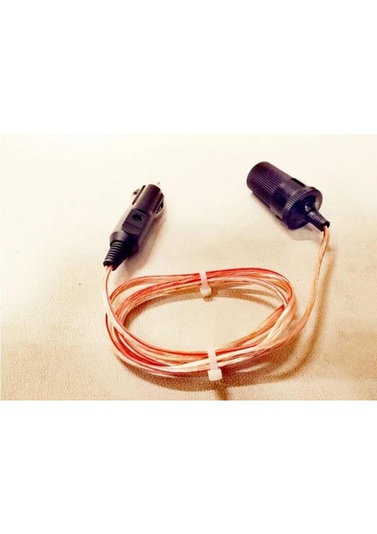 12 ve 24 Volt Uyumlu Araç Çakmaklık Uzatma Kablosu - 1 Metre