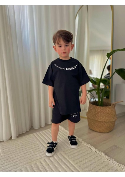 Garfield Erkek Çocuk Şortlu Alt Üst Takım modelleri