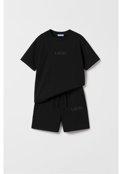 Kabartma Yazı Baskılı Tshirt ve Şortlu Erkek Çocuk Yazlık Takım