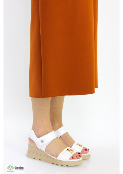 Kadın Günlük Deri Cırtlı Ortopedik Dolgu Topuklu Sandalet M26YS2995