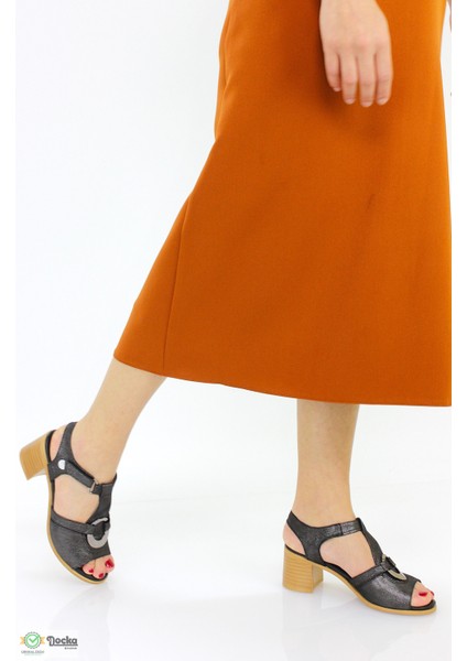 Kadın Topuklu Klasık Topuklu Hakiki Deri Günlük Sandalet M26YS2725 fiyatları