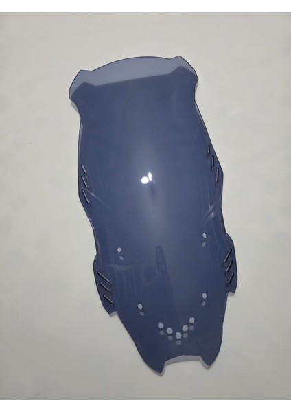 Küba Newcity 125 Siperlik Ön Cam 2023-2025 Model 65CM Açıkfüme Renkli 4mm Uzun Cam