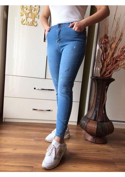 Gokilibutik Kadın Açık Mavi Dar Paça Yıpratmalı Kot Jean Pantolon