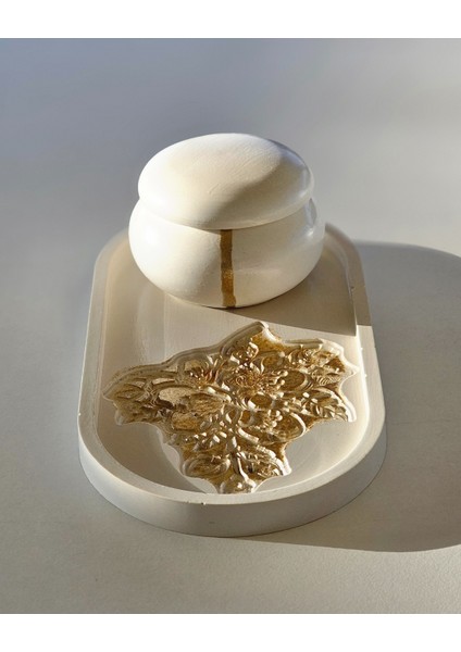 Tealight Mumluk & Tepsi Seti | Özel Tasarım | Kabartmalı Desen | 3 Parça | Gold Boyama
