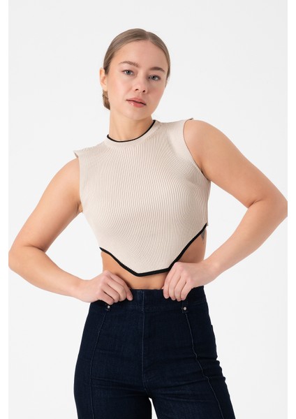 Kolsuz Triko Crop Bluz - Bej