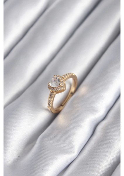 Pirinç Gold Renk Zirkon Taşlı Kalp Charm Model Kadın Yüzük - TJ-BYK2959