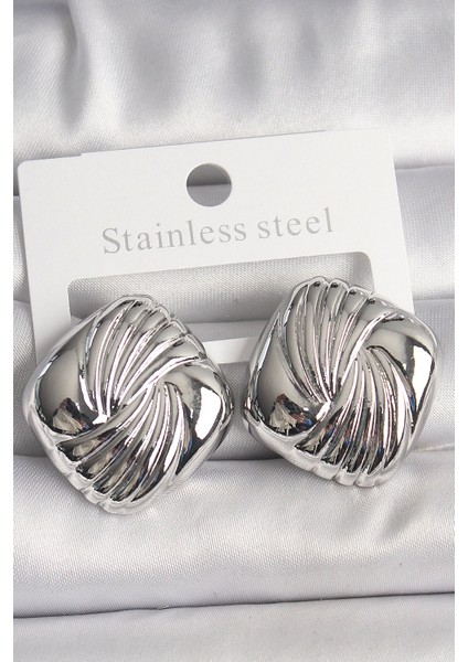 Pirinç Gümüş Renk Işlemeli Kare Model Kadın Küpe - TJ-BKP10156