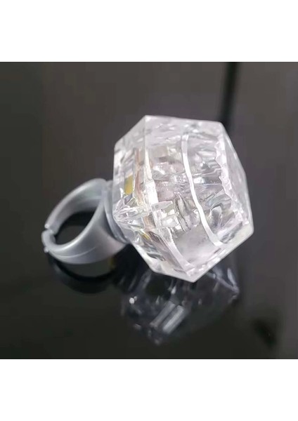 Kristal Tasarımlı LED Glow Işıklı 3 Modlu Gümüş Yüzük 3.5 x 5 cm