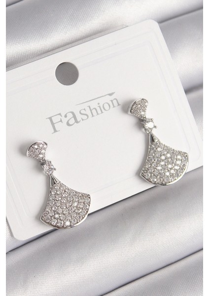 Pirinç Gümüş Renk Zirkon Taşlı Motif Model Kadın Küpe - TJ-BKP9777