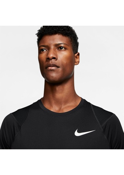 Pro Erkek Tişört CJ4842-010-010 modelleri