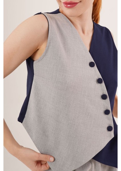 V Yaka Düğmeli Crop fiyatları