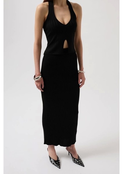V Detay Dokulu Crop Bluz