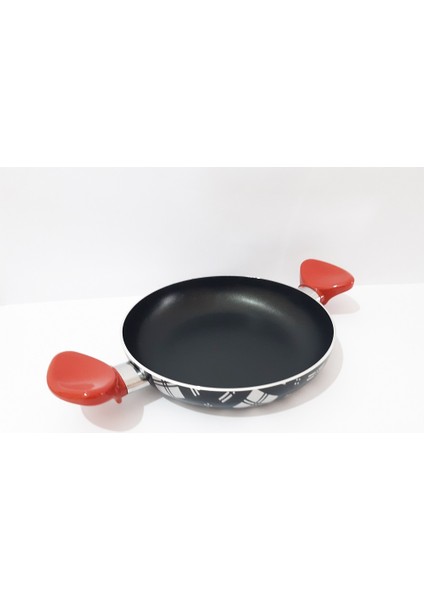 22 cm Desenli Teflon Tava Yumurta Melemen Tavası Pişirme Tava