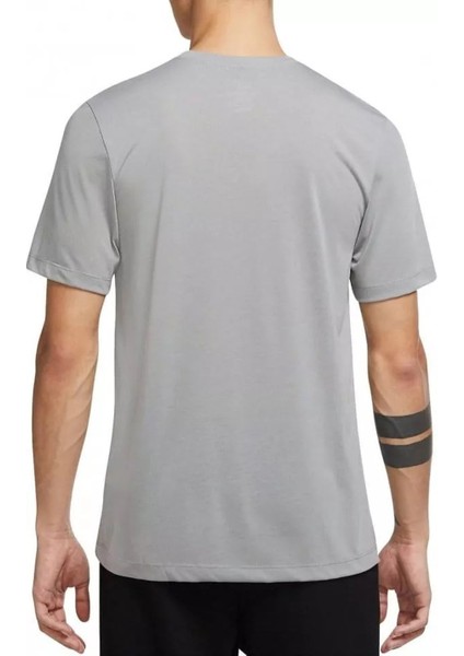 Pro Dri-Fıt Erkek Gri Graphic T-Shirt DX2219-073-073 fiyatları