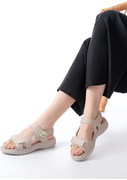 DM-363 Bej Baret Cırtlı Dikişli Günlük Kadın Sandalet