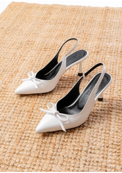 İNF-4500 Beyaz Rugan Günlük Arkası Açık Fiyonklu Topuklu Bayan Ayakkabı fırsatları