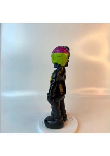 Kaws Zombie Figür 23CM Renkli