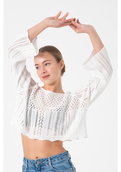 Ajurlu Beyaz Triko Bluz