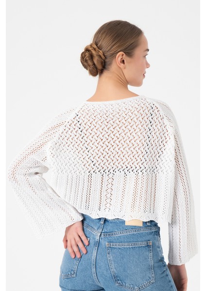 Ajurlu Beyaz Triko Bluz indirimleri