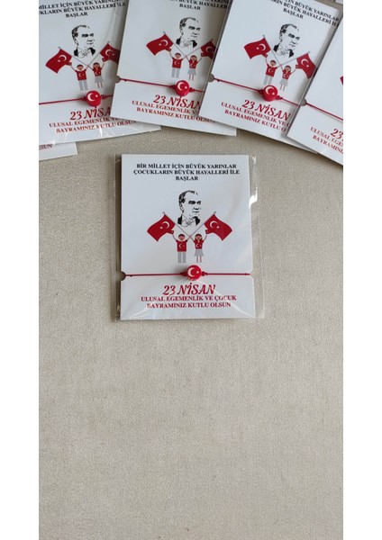 23 Nisan Bayraklı Hediye Bileklik ve Kartı 10 Adet (Hepsi Ayrı Paketli ve Arkası Ayarlanabilir)Şans indirimleri