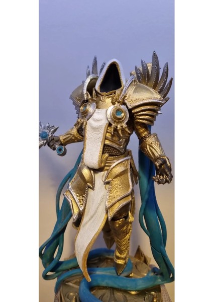 Diablo Tyrael 24 cm Figür fırsatları