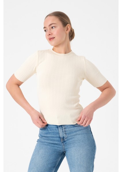 Basic Kısa Kollu Butter Yellow Kadın Triko Bluz