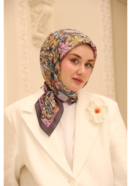 Süreyya Desen Olinda Ipek Eşarp