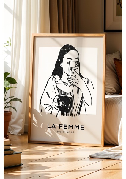 Bohem Kadın: Doğal Ahşap Çerçeveli La Femme Minimalist Sanat Duvar Tablosu