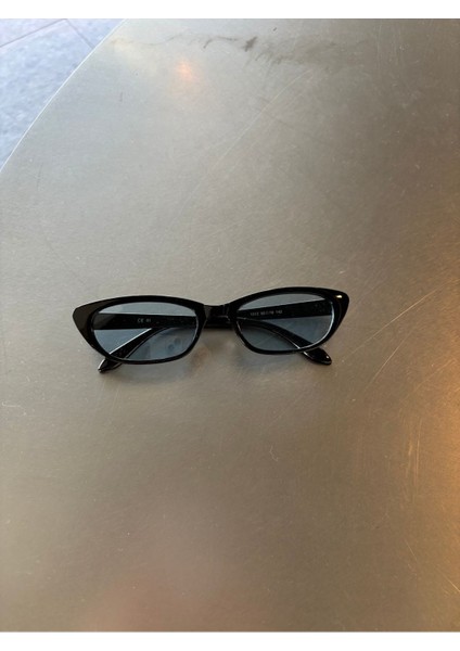 Aventino Mavi CAmlı Siyah Çekik Cat Eye Minik Çekik Trend Küçük Boy Güneş Gözlüğü