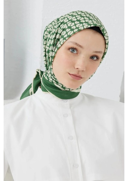Yonca Desen Proline Eşarp