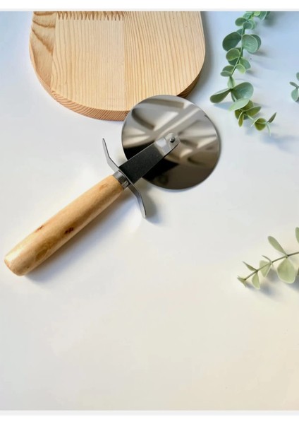Kıtchen Tools Ahşap Saplı Çelik Bıçaklı Pizza Kesici Hamur Dilimleyici