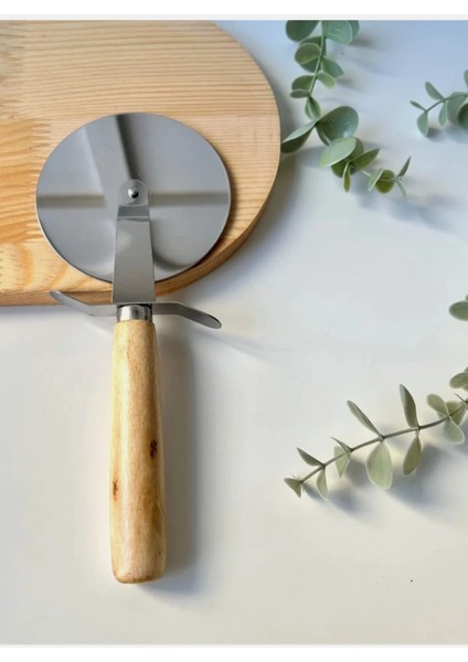 Kıtchen Tools Ahşap Saplı Çelik Bıçaklı Pizza Kesici Hamur Dilimleyici fiyatları