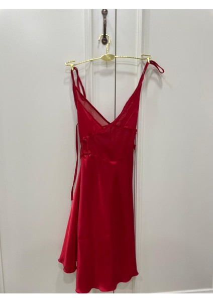 Saten Kırmızı Gecelik modelleri