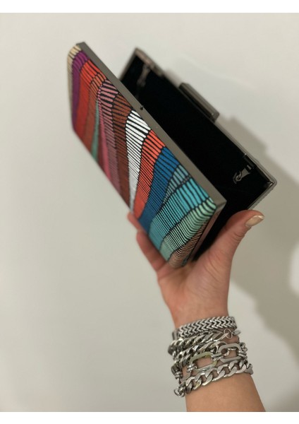 Portföy Çanta, Hasır Çanta, El Yapımı Clutch Çanta, Günlük Çanta, Füme Tasarım Çanta indirimleri