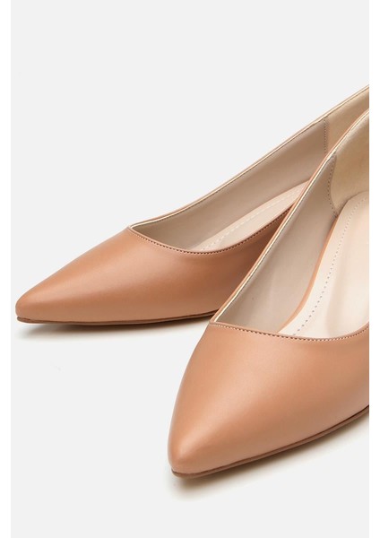 Kadın Bej Kısa Topuklu Stiletto