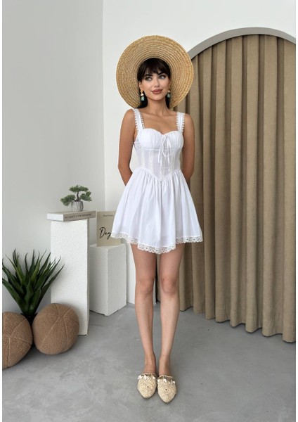 Poplin Arkası Bağlamalı Kalp Yaka Mini Elbise